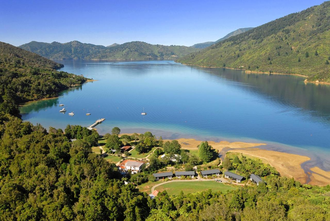 Furneaux Lodge Endeavour Inlet ภายนอก รูปภาพ